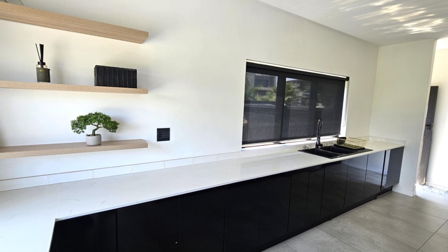 4 Bedroom Property for Sale in The Islands Estates North West